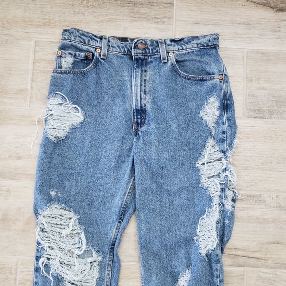 Vintage Levi's 550 Destroyed Fray Covered Relaxed Fit Jeans 34W 32L - Picture 3 of 7
